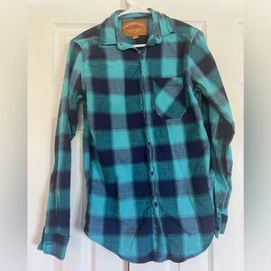 Men’s Plaid Button Down